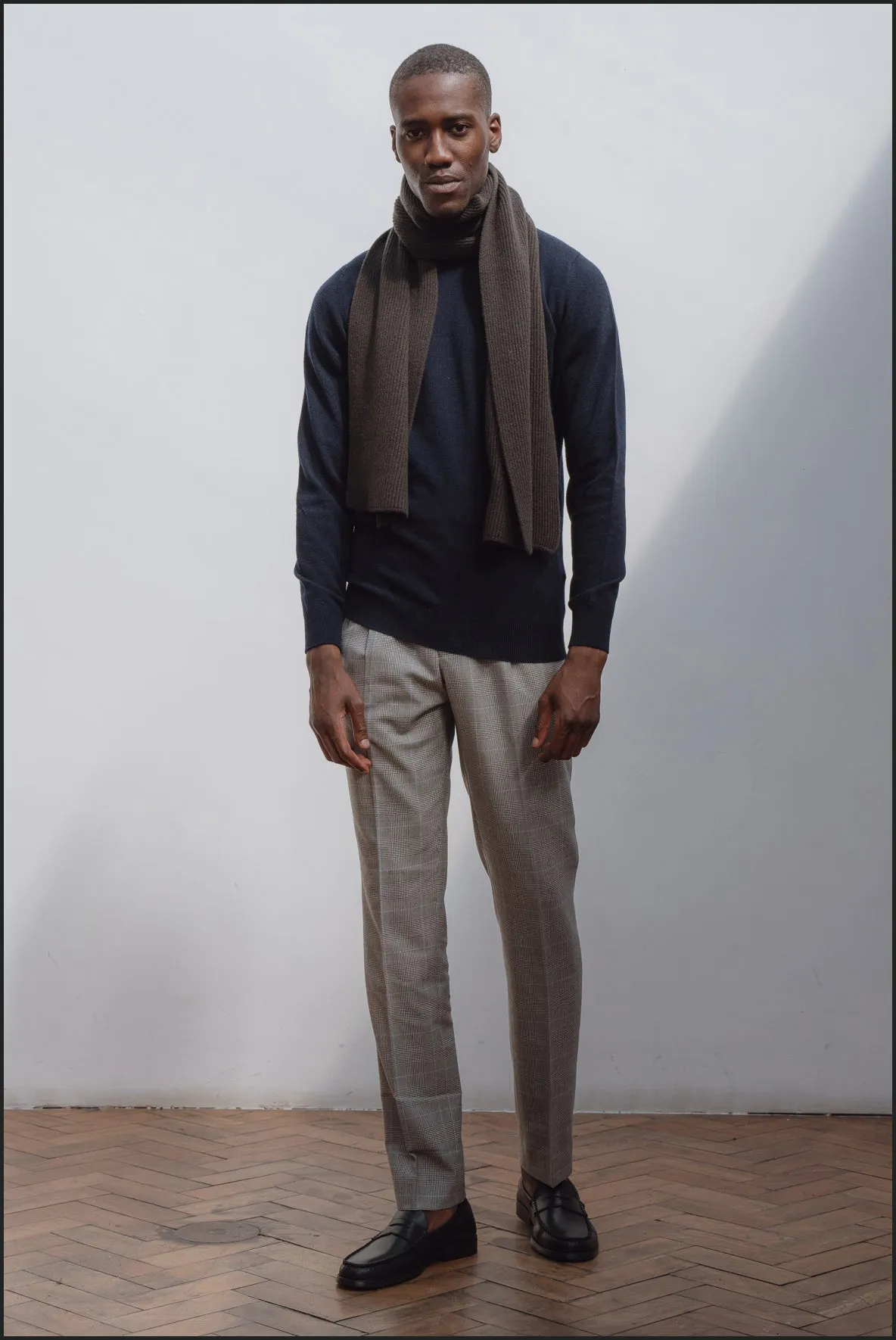 Superfine lambswool crew neck in navy